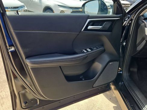 Used 2025 Mitsubishi Outlander SE AWD/4WD image 9