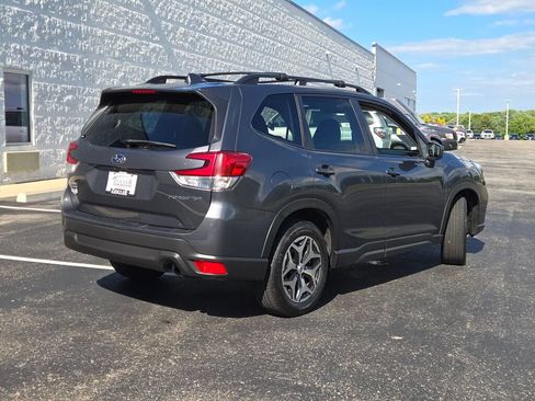 Used 2021 Subaru Forester Premium AWD/4WD image 13