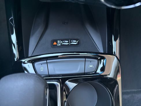 New 2026 Chevrolet Trax LT w/ Sunroof Package image 23