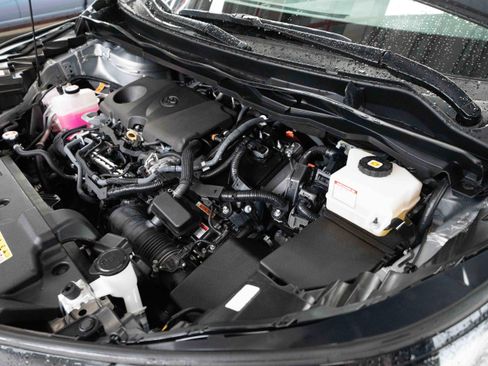 Used 2025 Toyota Sienna XSE image 34