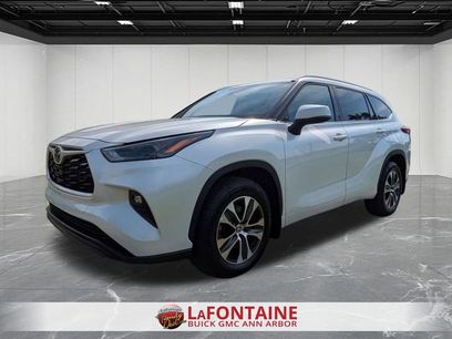 Used 2022 Toyota Highlander XLE