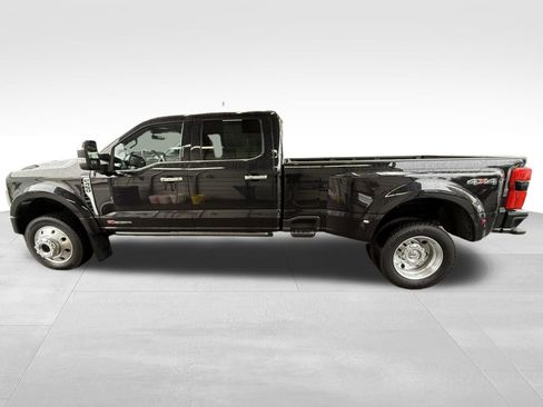 Used 2024 Ford F450 Platinum image 9