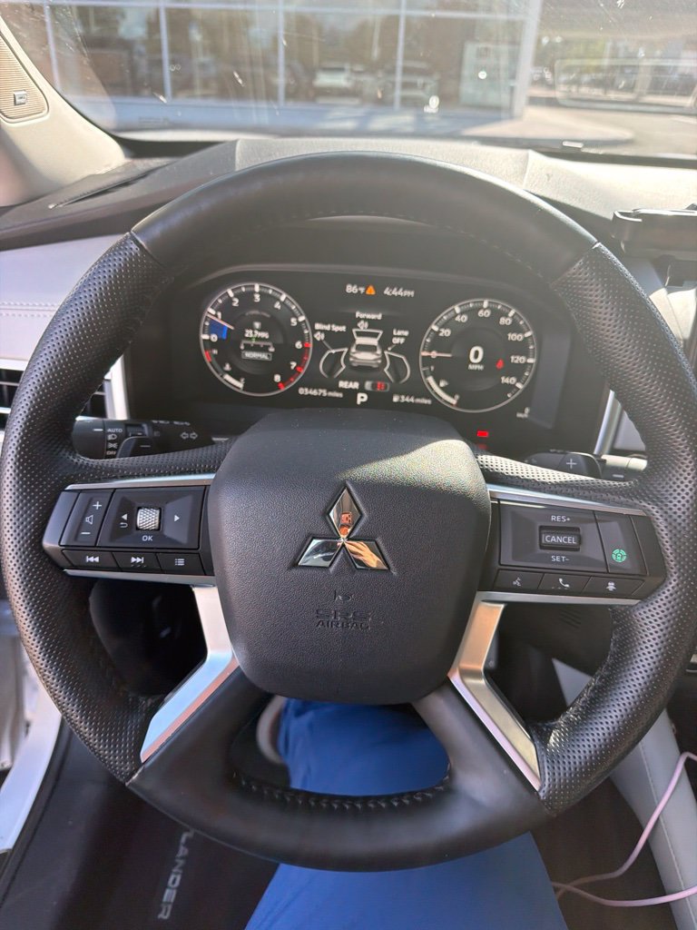 Used 2024 Mitsubishi Outlander SEL FWD image 6