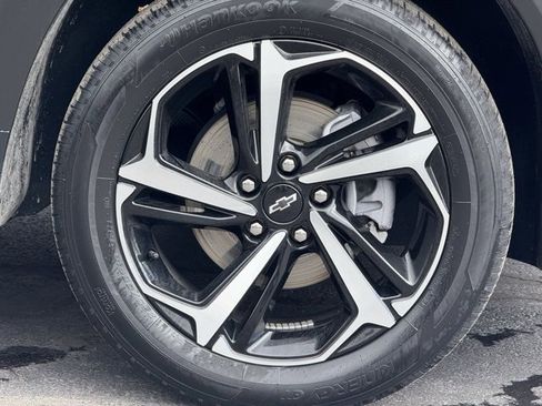 Used 2023 Chevrolet TrailBlazer RS w/ Convenience Package image 9