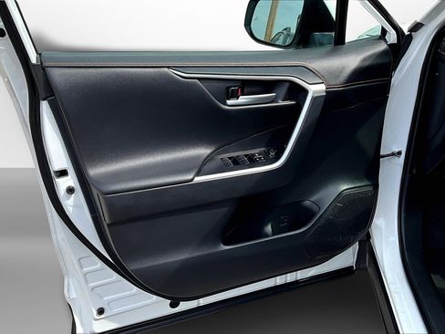 Used 2024 Toyota RAV4 Adventure image 25