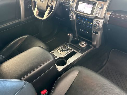 Used 2016 Toyota 4Runner Limited AWD/4WD image 17