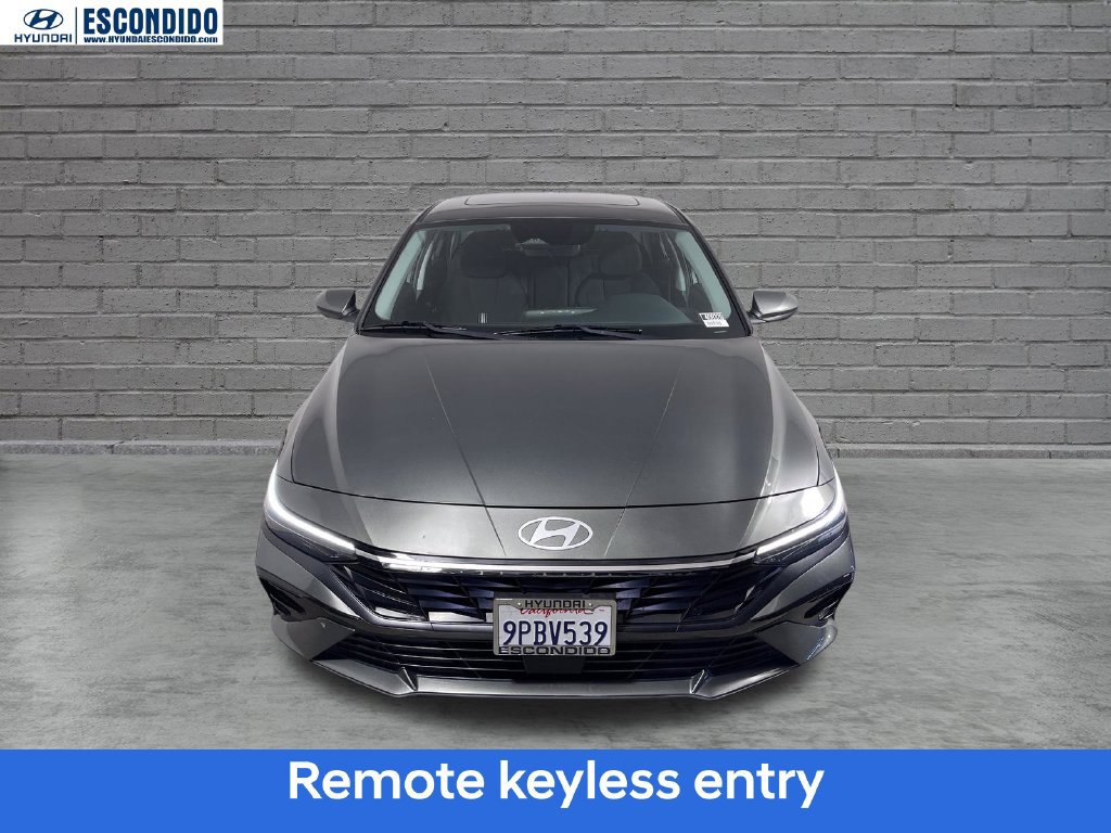 Certified 2025 Hyundai Elantra SEL FWD image 9