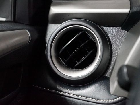 Used 2018 Toyota RAV4 XLE FWD image 23