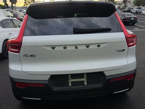 Used 2019 Volvo XC40 T5 R-Design AWD/4WD image 5