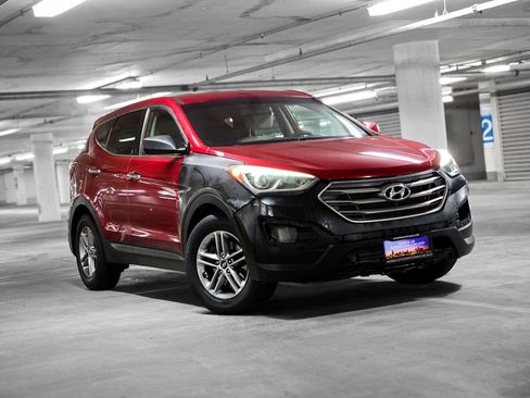 Used 2018 Hyundai Santa Fe Sport image 4