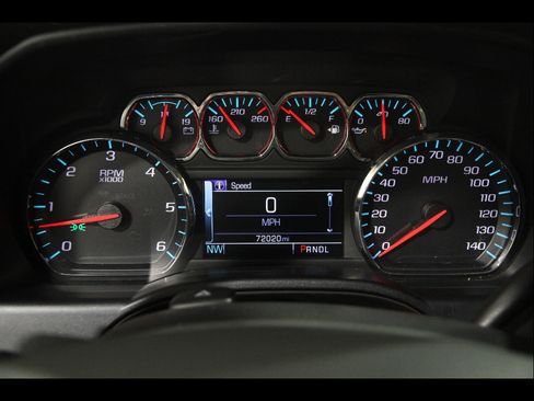 Used 2018 Chevrolet Silverado 1500 LT w/ All Star Edition AWD/4WD image 9