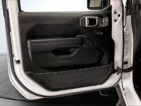 Used 2021 Jeep Gladiator Sport AWD/4WD image 24