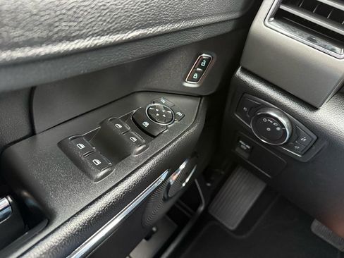 Used 2019 Ford Expedition XLT w/ Equipment Group 201A RWD image 29