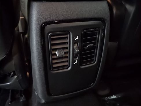 Used 2024 Dodge Durango R/T w/ Blacktop Package AWD/4WD image 29