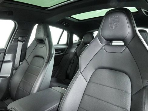 New 2025 Porsche Panamera 4 image 5