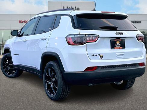 New 2026 Jeep Compass Latitude w/ Sun and Sound Group image 4