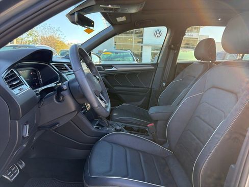 Certified 2023 Volkswagen Tiguan SEL R-Line image 2
