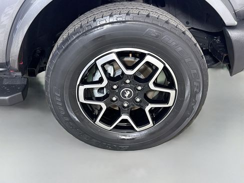 Used 2023 Ford Bronco Outer Banks AWD/4WD image 32