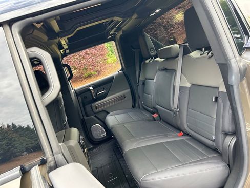 Used 2024 GMC Hummer EV 3X AWD/4WD image 46
