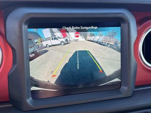 Used 2023 Jeep Wrangler Unlimited Rubicon image 27