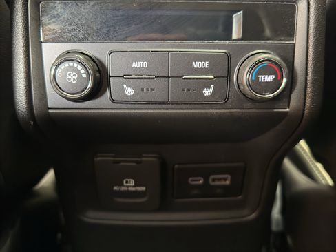 Used 2023 GMC Acadia Denali w/ Black Diamond Edition AWD/4WD image 14