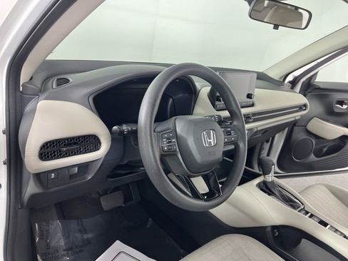 Used 2023 Honda HR-V LX image 19