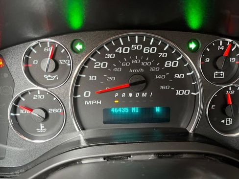 Used 2021 Chevrolet Express 2500 Extended w/ Driver Convenience Package image 26