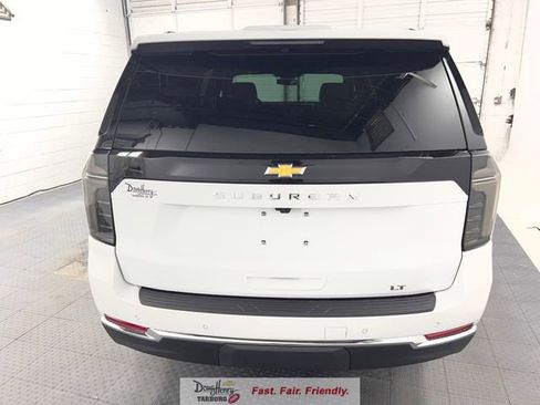 New 2026 Chevrolet Suburban LT w/ Comfort Package AWD/4WD image 8