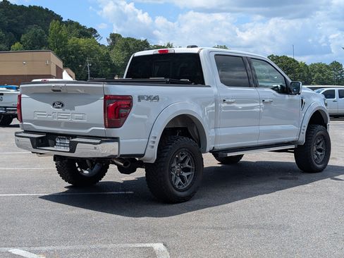 Used 2025 Ford F150 Lariat w/ Equipment Group 501A Mid AWD/4WD image 9