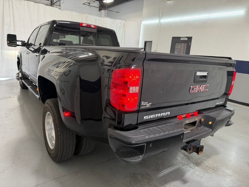 Used 2019 GMC Sierra 3500 Denali w/ Duramax Plus Package AWD/4WD image 23
