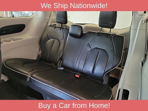 Used 2021 Chrysler Pacifica Limited AWD/4WD image 14