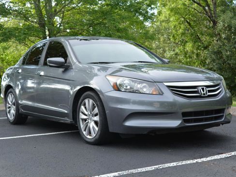 Used 2012 Honda Accord EX image 3