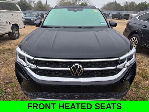 Used 2024 Volkswagen Taos SEL image 2