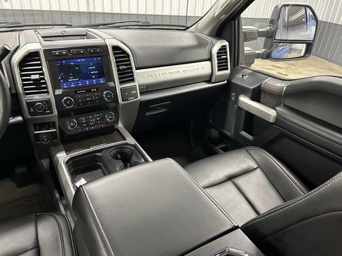 Used 2021 Ford F250 Lariat image 28