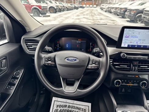 Used 2025 Ford Escape Active image 17