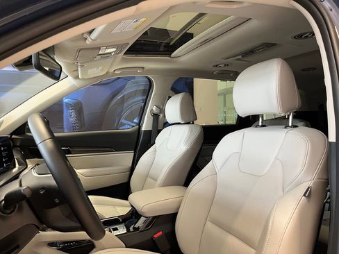Used 2024 Kia Telluride S w/ S Sunroof Package AWD/4WD image 19