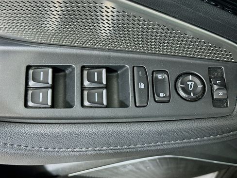 Used 2024 Acura MDX SH-AWD image 15
