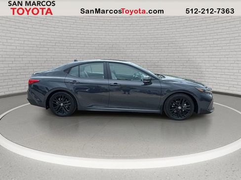 Used 2026 Toyota Camry SE w/ Convenience Package image 4