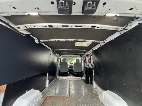Used 2018 Ford Transit 250 148 Low Roof RWD image 25