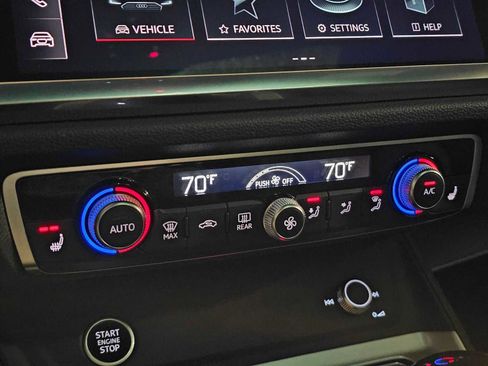 Used 2023 Audi Q3 2.0T Premium w/ Convenience Package image 31