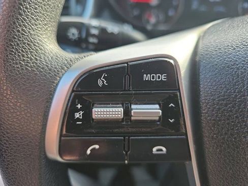 Used 2020 Kia Sorento LX image 24