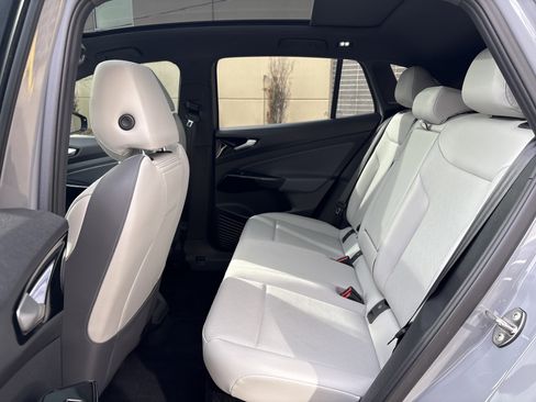 Used 2022 Volkswagen ID.4 Pro S image 31