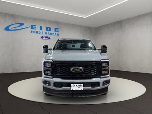 New 2026 Ford F250 Lariat w/ Black Appearance Package AWD/4WD image 2