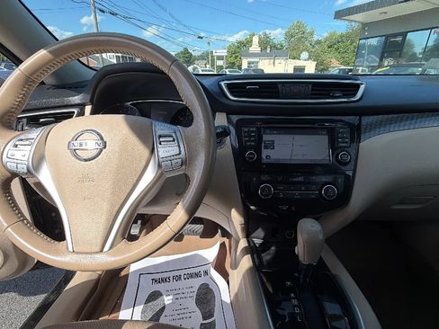 Used 2014 Nissan Rogue SL AWD/4WD image 16