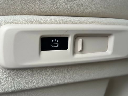 Used 2021 BMW X5 sDrive40i w/ Premium Package image 36