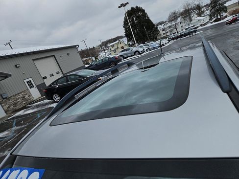 Used 2014 Subaru Forester 2.5i Limited image 11