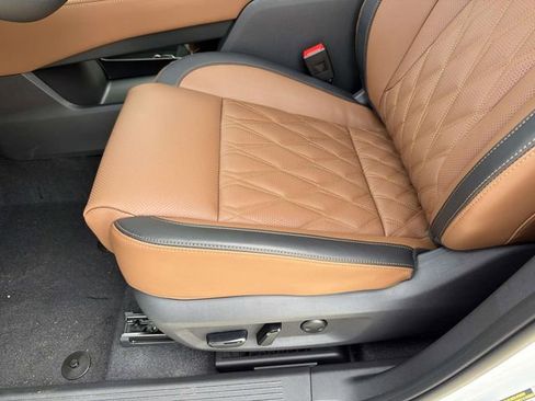 New 2026 Nissan Rogue Platinum w/ Platinum Premium Package AWD/4WD image 16