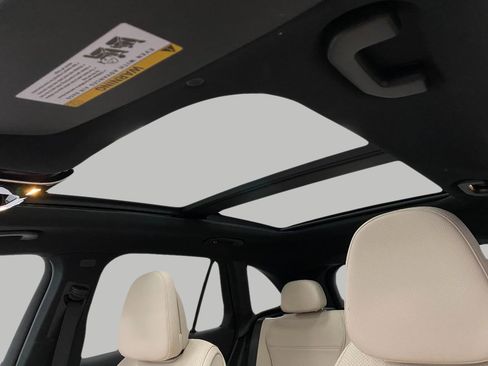 Certified 2023 Mercedes-Benz GLC 300 4MATIC image 29