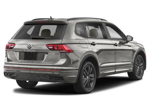 Used 2023 Volkswagen Tiguan SE R-Line AWD/4WD image 39