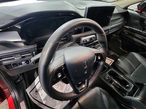 Used 2025 Lincoln Corsair AWD w/ Equipment Group 101A image 10